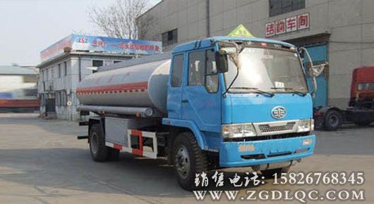解放單橋加油車(chē)