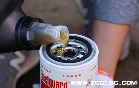 柴油濾清器禁止灌油安裝 柴油濾清器禁止灌油安裝