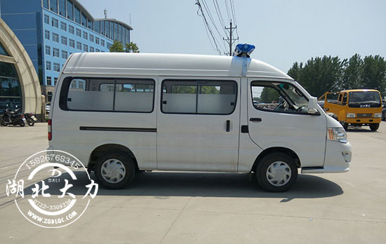 福田風(fēng)景救護(hù)車圖片 福田風(fēng)景救護(hù)車圖片