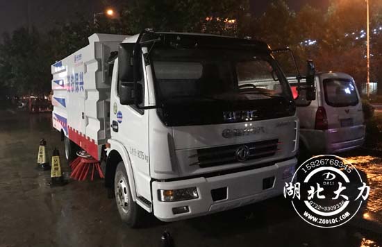 掃路車廠家 掃路車廠家