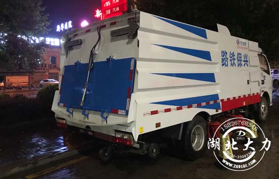 掃路車參數(shù) 掃路車參數(shù)