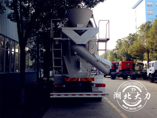 東風御虎5方水泥攪拌車  東風御虎5方水泥攪拌車