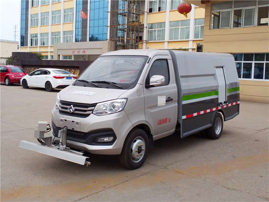 長安路面清洗養(yǎng)護車 長安路面清洗養(yǎng)護車