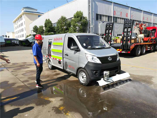 長安路面清洗養(yǎng)護車 長安路面清洗養(yǎng)護車